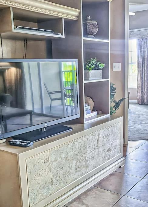 Entire Rental 3-Br Minutes From Disney X8 Hot Tub Apartment 2204 Orlando Kültér fotó
