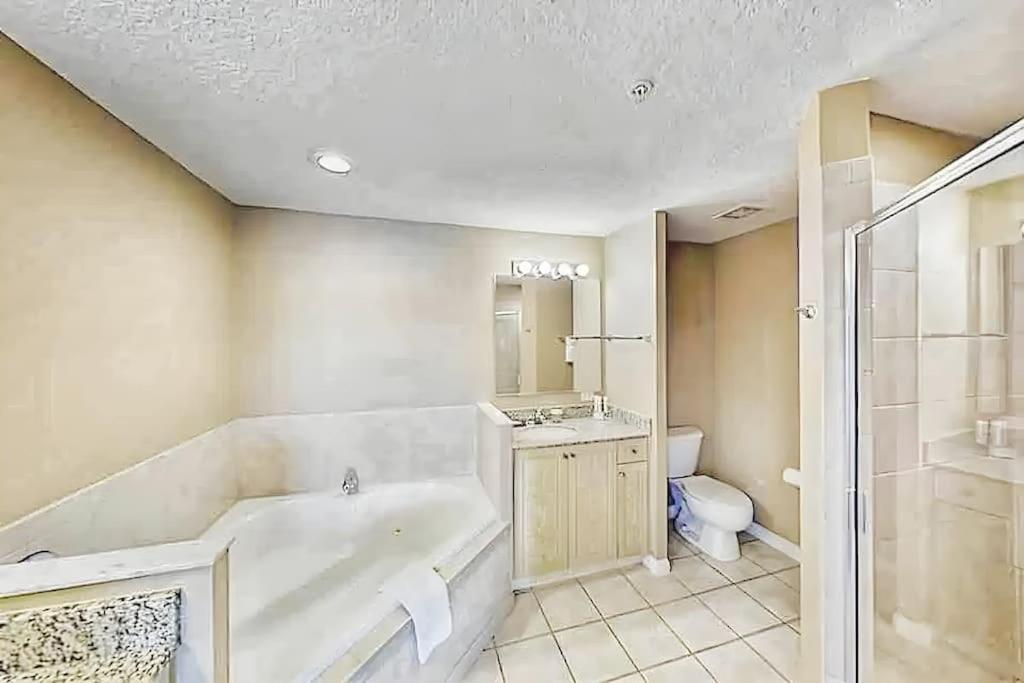 Entire Rental 3-Br Minutes From Disney X8 Hot Tub Apartment 2204 Orlando Kültér fotó